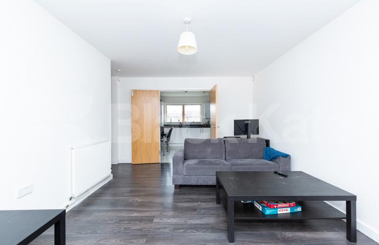 2 bed 2 bath within a modern new build minutes to a piccadilly tube line New Clocktower Place , Islington / Caledonian Road